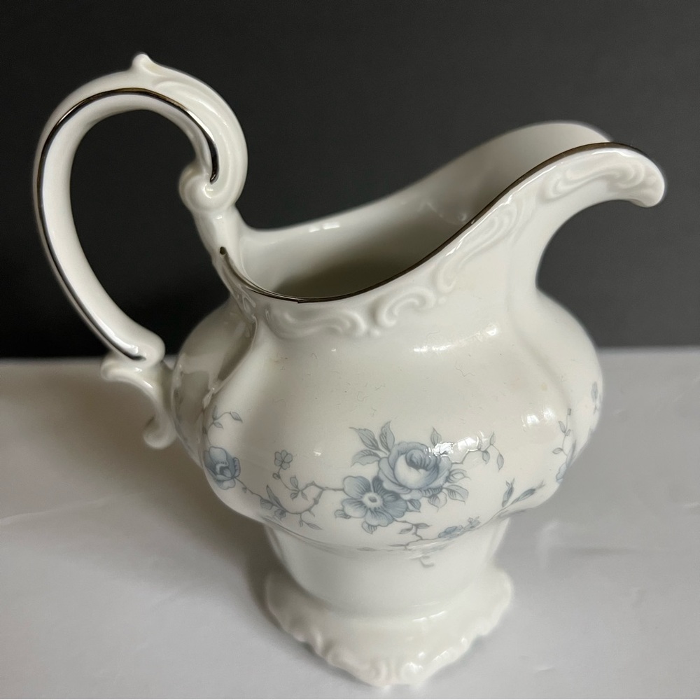 Johann Havilland Blue Garland Creamer and Sugar Bowl Set Bavaria Germany - Picture 12 of 14